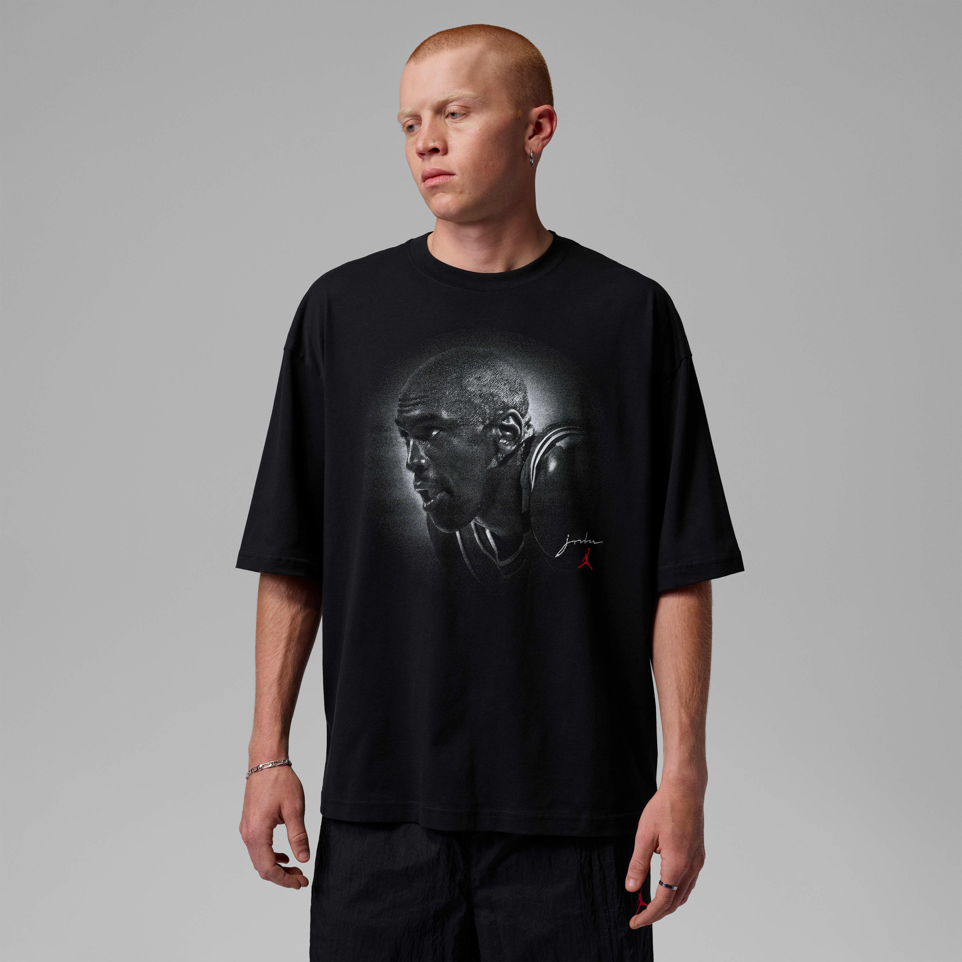 Nike Jordan Flight Essentials Men's Oversized T-Shirt. Nike.com